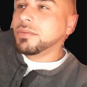 Meet your Posher, Javier